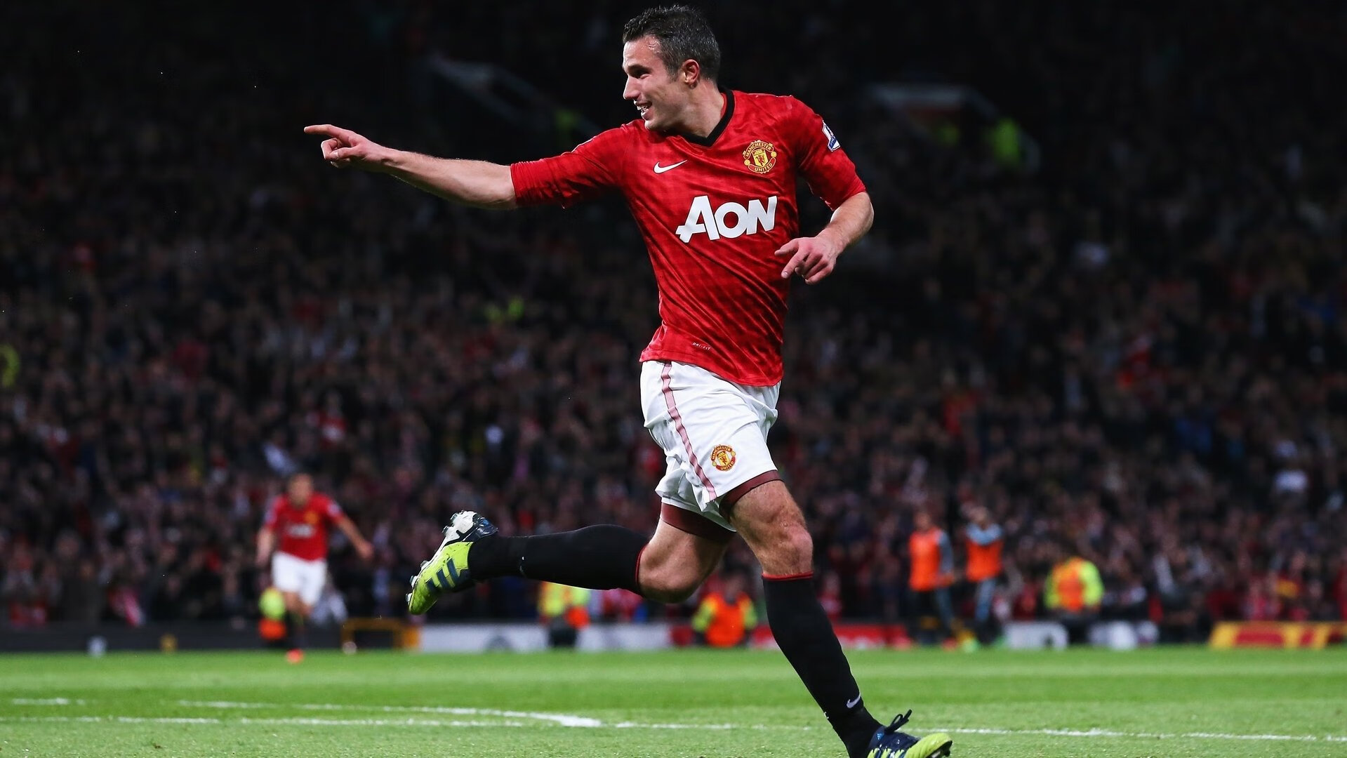 圣吉卢瓦联队主教练波科尼奥利带领球队重返巅峰。